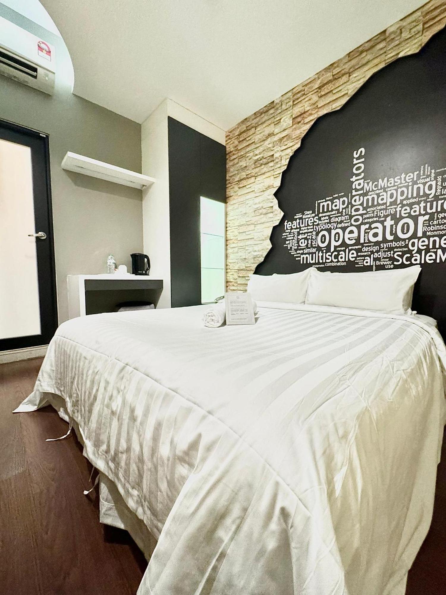 Chariton Hotel Nusa Bestari Johor Bahru Exterior photo